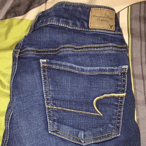 American eagle dark wash jeans