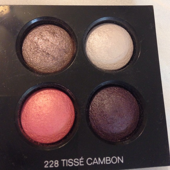 CHANEL Other - Chanel eyeshadow quad tisse cambon