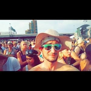 Meet your Posher, Zachary