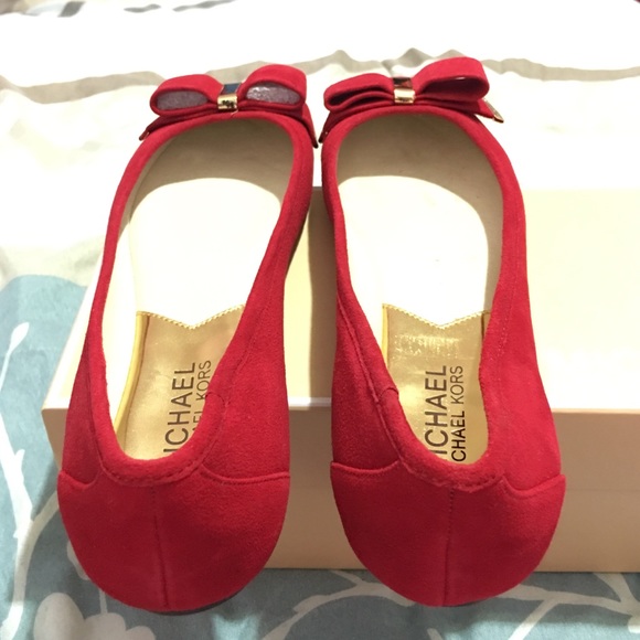 NIB Michael Kors Kiera Ballet Red Suede Flats Sz 6 - Picture 3 of 4