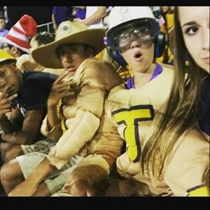 Meet your Posher, Cameron