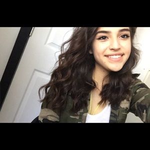 Meet your Posher, Sandra