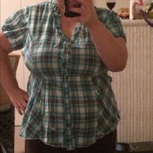 Cute blue plaid top from Torrid!  Size 2