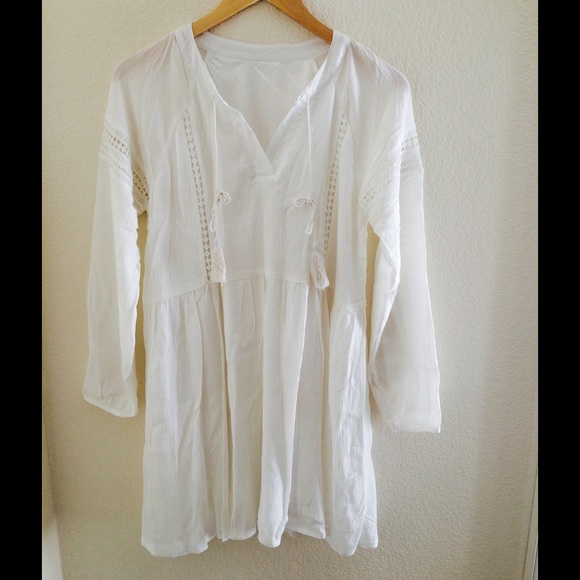 ❌SOLD❌ New Eyelet Long Sleeve Dress - Picture 3 of 3