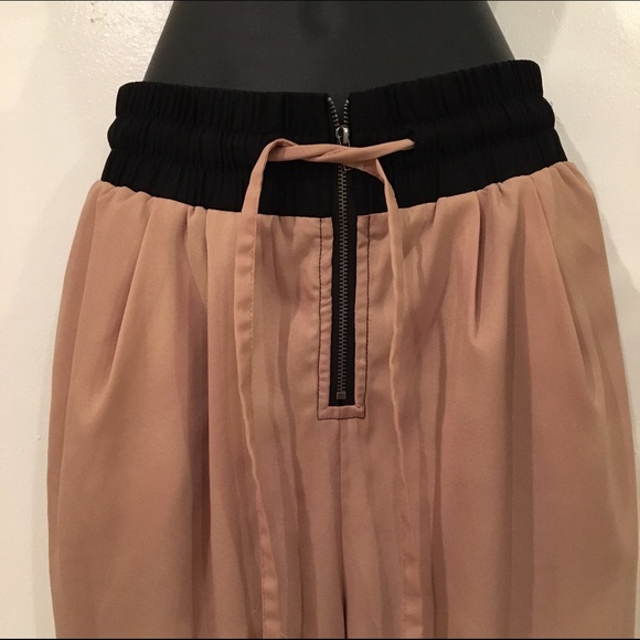 Color Block Ankle Pants