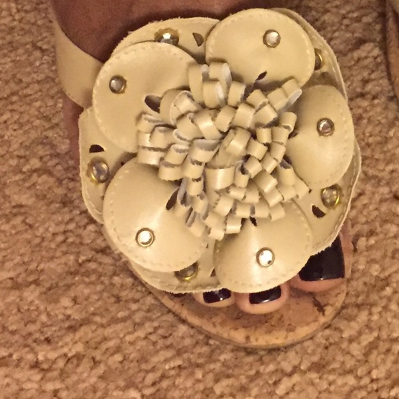 Flowered Bijou heel - Picture 2 of 4