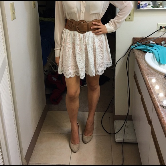 💕Pins and Needles - Box Pleat Lace Mini Skirt💕