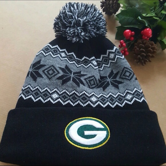 BUNDLED! Green Bay Packers Beanie - Picture 4 of 4
