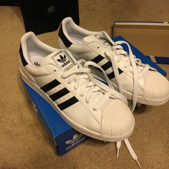 adidas superstar II's shell