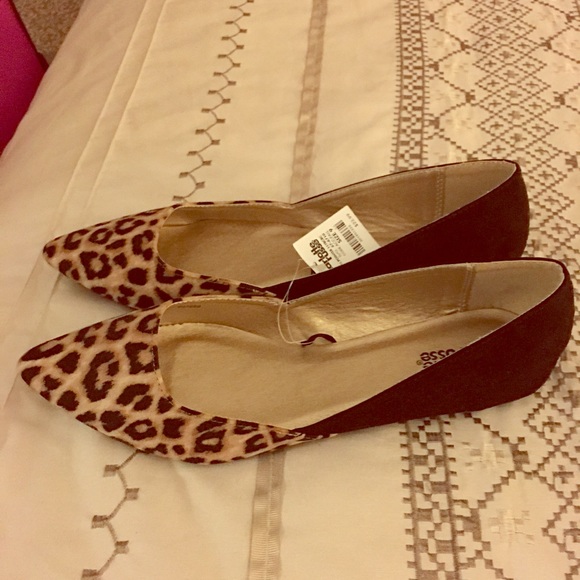 Leopard print flats