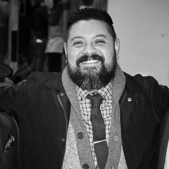 Meet your Posher, Muguel