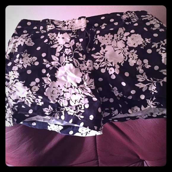 New York and Company summer short shorts - Picture 1 of 3