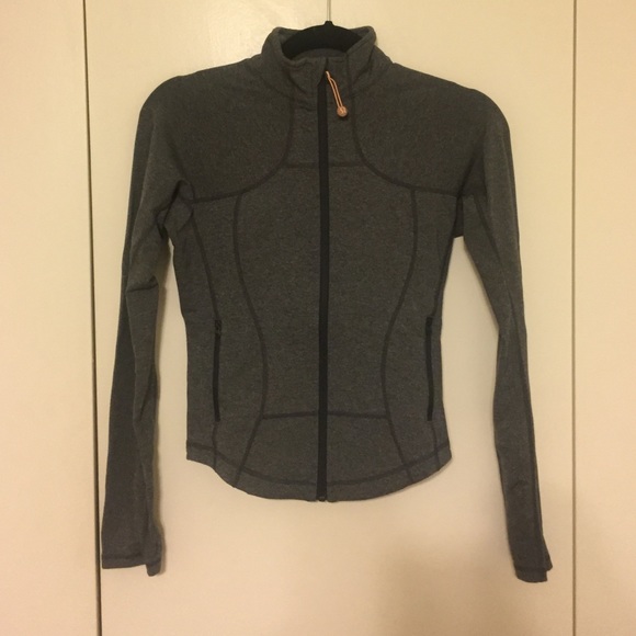 Lululemon Gray FORME jacket 4