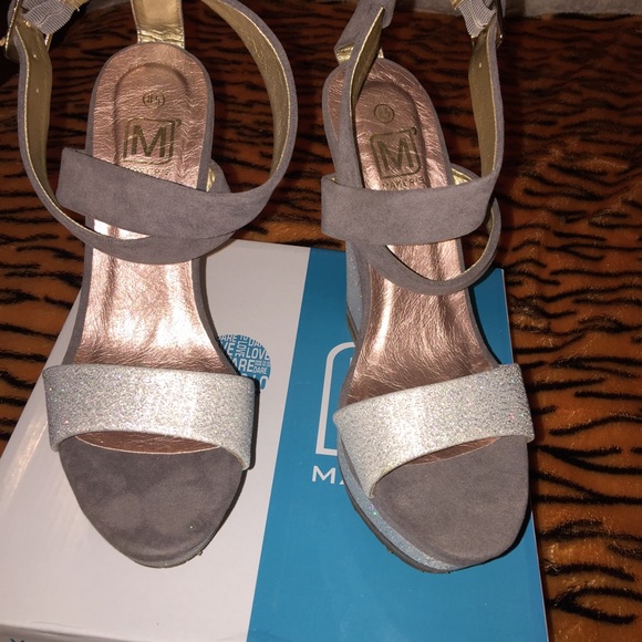 Heels wedges with glittery heels - Picture 2 of 2