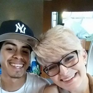 Meet your Posher, Leslie