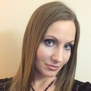 Meet your Posher, Casey