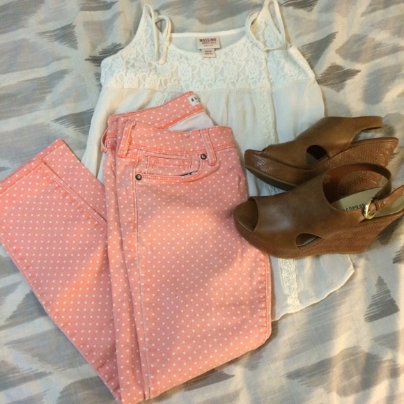 Bullhead Poke-a-dot jeans