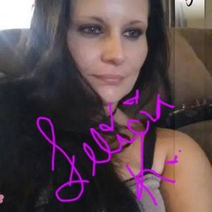 Meet your Posher, Felicia