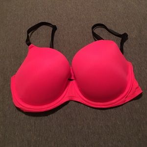 36C PINK wear everywhere Demi! WORN ONCE!!