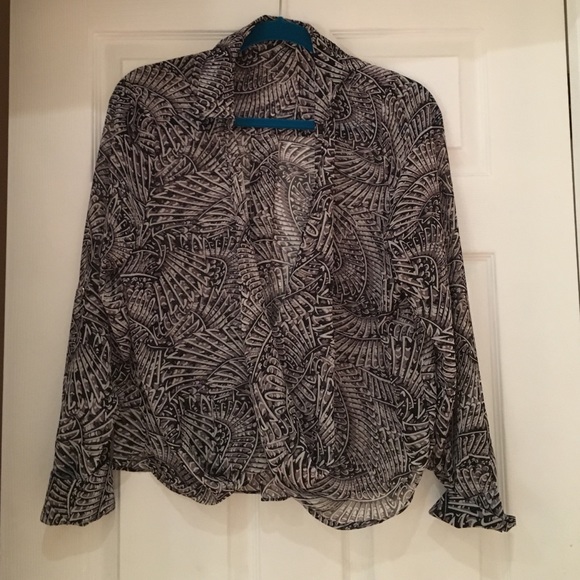 BCBG Black and white patterned blouse