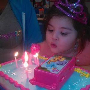 Meet your Posher, Dawnavyn