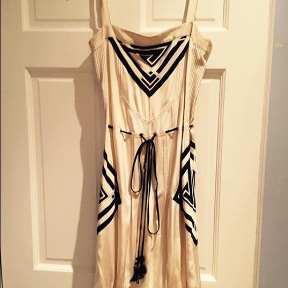 Bcbg geometric dress with pockets