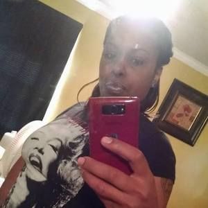 Meet your Posher, Moneke