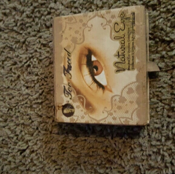 Too Faced Natural Eye Pallete
