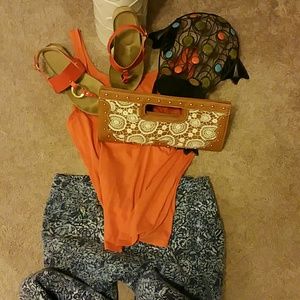H & M: Denim FLORAL jean