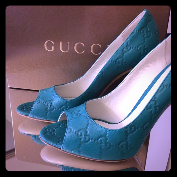 💥💥BEAUTIFUL GUCCI HEELS💥💥