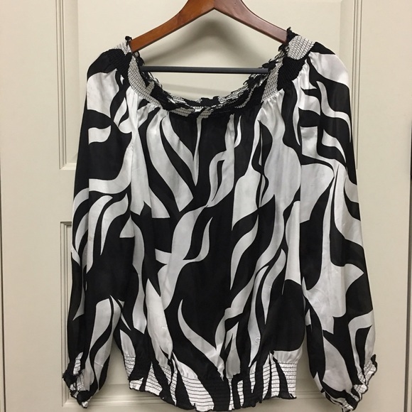 ❤️Off shoulder blouse