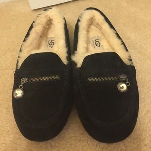 New Authentic Black UGG Moccasins