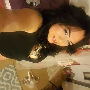 Meet your Posher, Eva