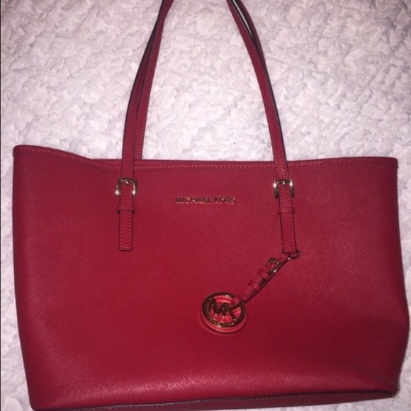 Michael Kors purse - new never used