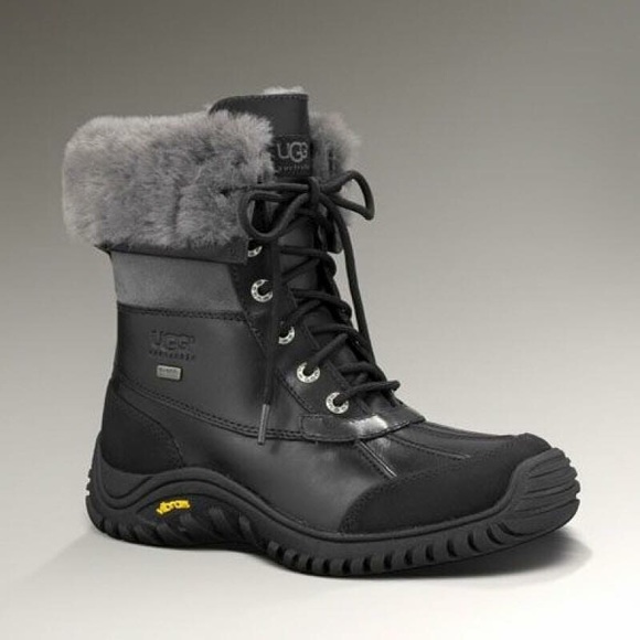 Uggz Boots - Picture 1 of 1