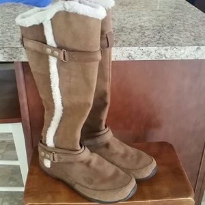 The North face women's  winter boots