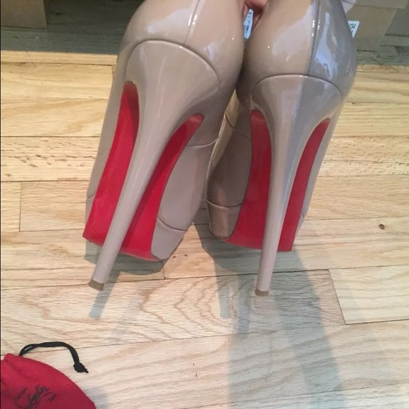 Bianca 140 nude. with dust bag/extra heel taps - Picture 3 of 4