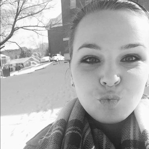 Meet your Posher, Grayson - Picture 1 of 1