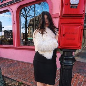 Meet your Posher, Daniela