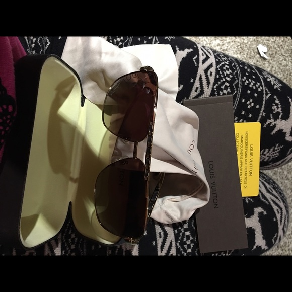 Real Louis Vuitton sunglasses - Picture 2 of 4