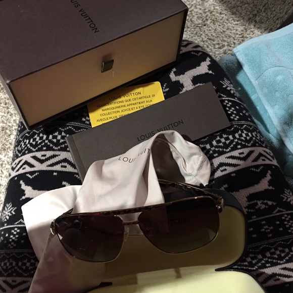 Real Louis Vuitton sunglasses - Picture 4 of 4