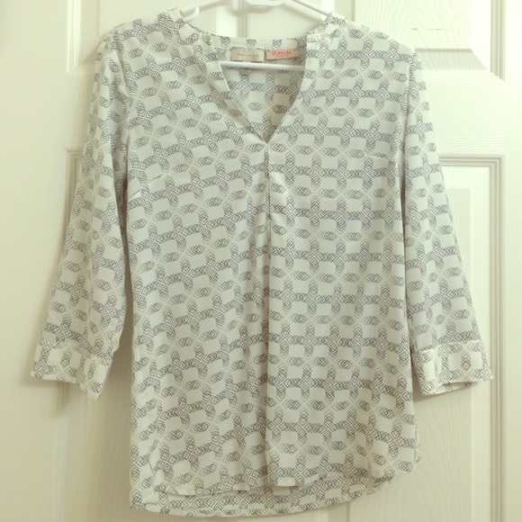 Geometric print shirt !