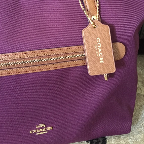 *Sold* NEW Coach Tote - Picture 2 of 4