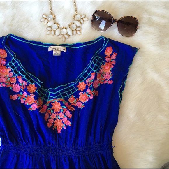Forever 21 Tops - Bright Blue Floral Embroidered Tunic