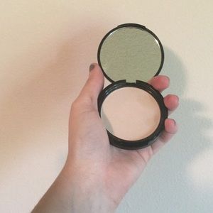 NYX ILLUMINATOR