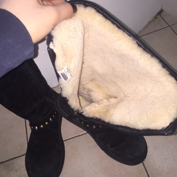 Tall black studded UGGs - Picture 4 of 4