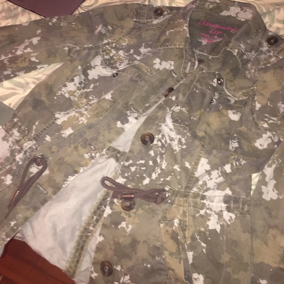 Utility Jacket - Picture 2 of 2