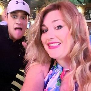 Meet your Posher, Alison