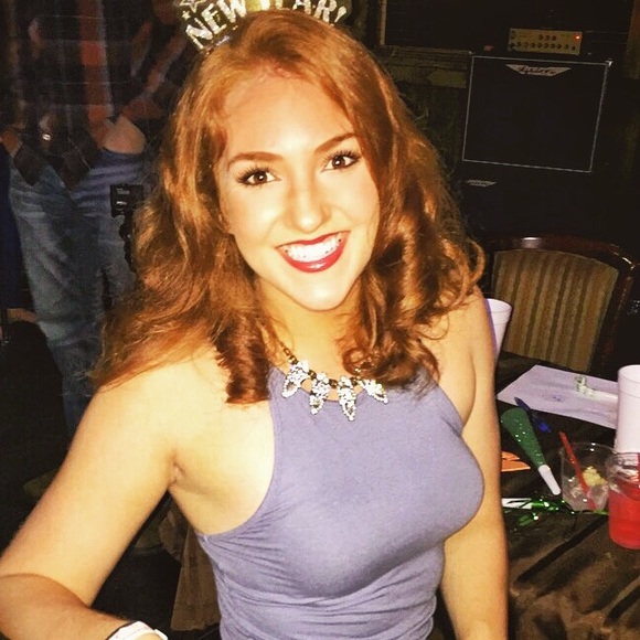 Meet your Posher, Chloe - Picture 1 of 1