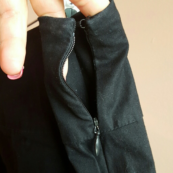 Black pencil skirt - Picture 3 of 4